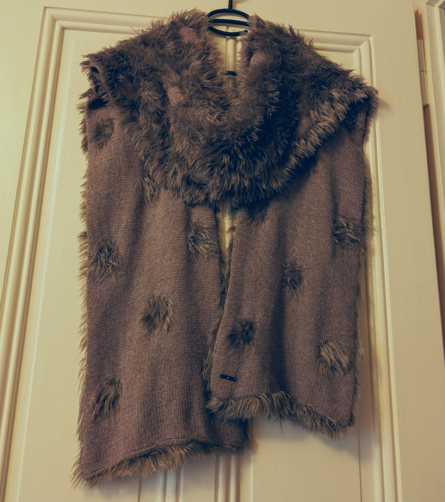 Liu Jo Longue écharpe laine et fourrure douce et légère