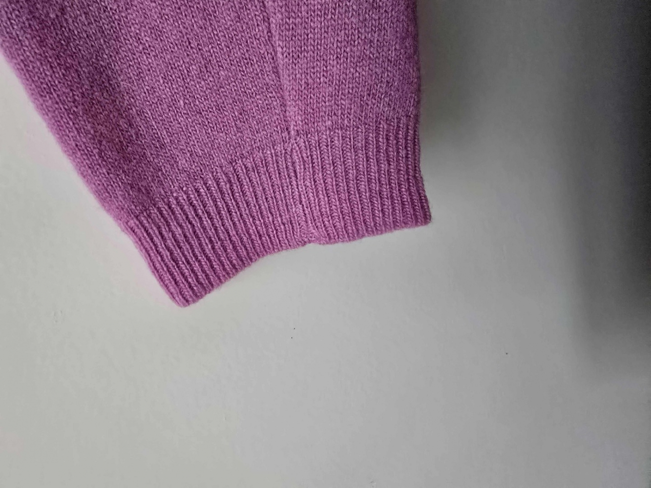 Benetton Hübsche Benetton Strickjacke aus 100% Wolle