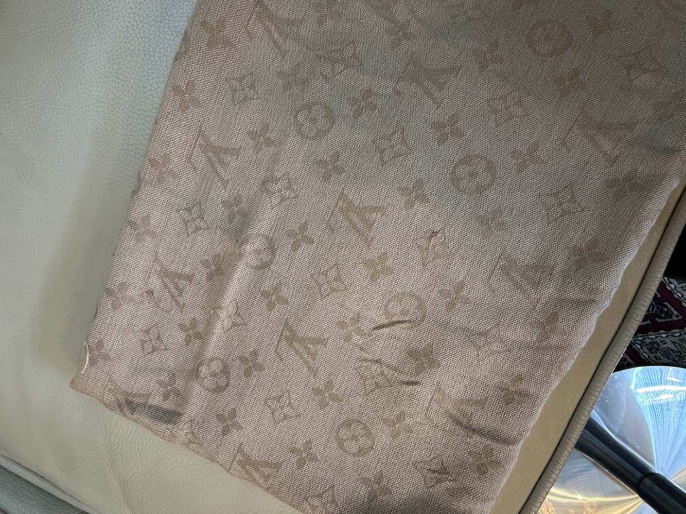 Louis Vuitton Écharpe