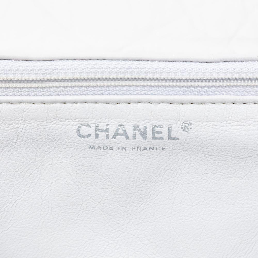 Chanel B Chanel White Calf Leather Maxi Quilted Aged skin Reissue 2.55 Single Flap France