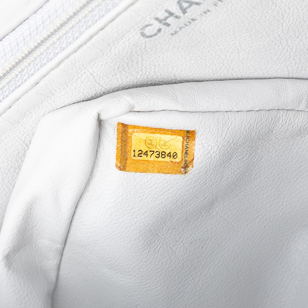 Chanel B Chanel White Calf Leather Maxi Quilted Aged skin Reissue 2.55 Single Flap France