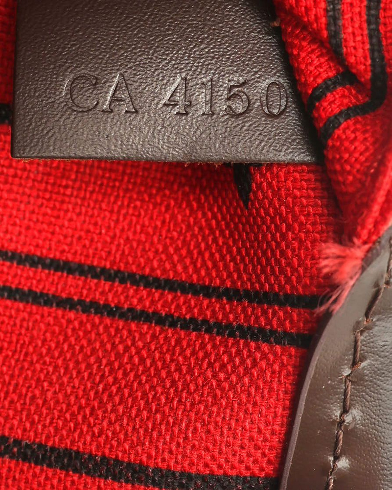 Louis Vuitton Damier Neverfull MM Tote Bag