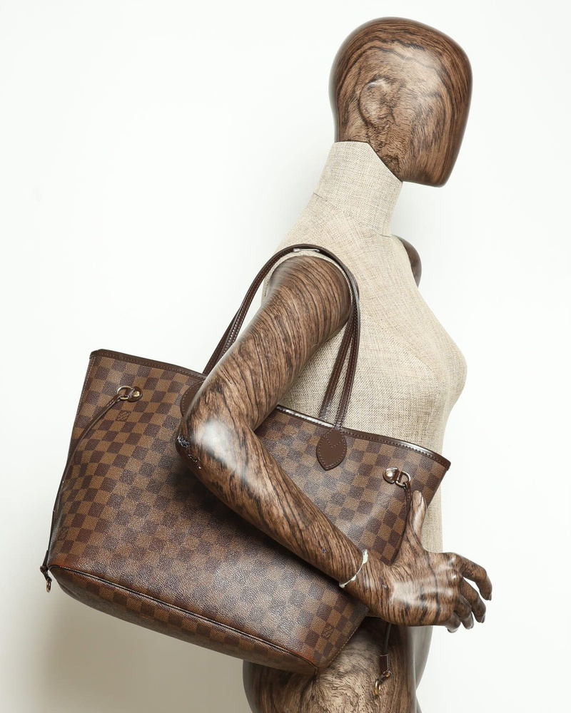 Louis Vuitton Damier Neverfull MM Tote Bag