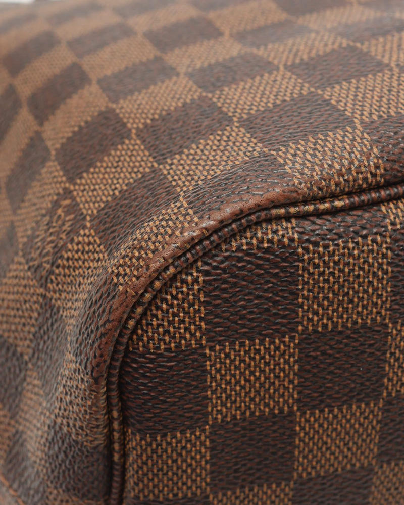 Louis Vuitton Damier Neverfull MM Tote Bag