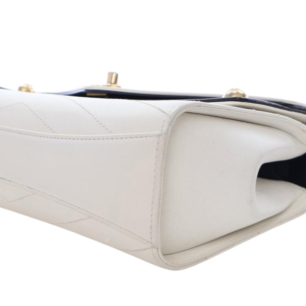 Chanel AB Chanel White Calf Leather Medium Chevron skin Casual Trip Flap Italy