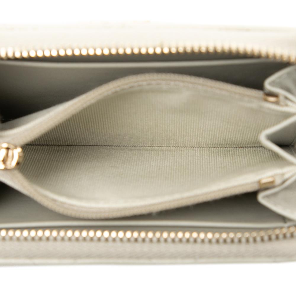 Chanel AB Chanel White Caviar Leather Leather CC Quilted Caviar Zip Coin Purse Spain