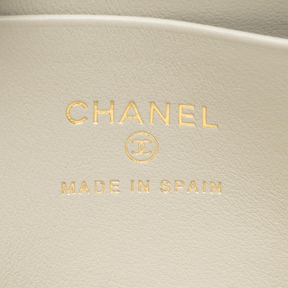 Chanel AB Chanel White Caviar Leather Leather CC Quilted Caviar Zip Coin Purse Spain