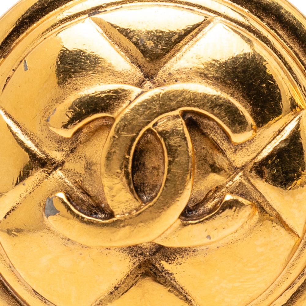 Chanel B Chanel Gold Gold Plated Metal CC Quilted Round Clip On Earrings France