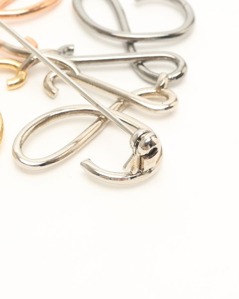 Loewe Brooch Anagram