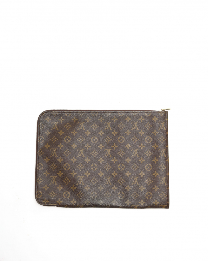 Louis Vuitton Monogram Laptop Case, size 17-Inch