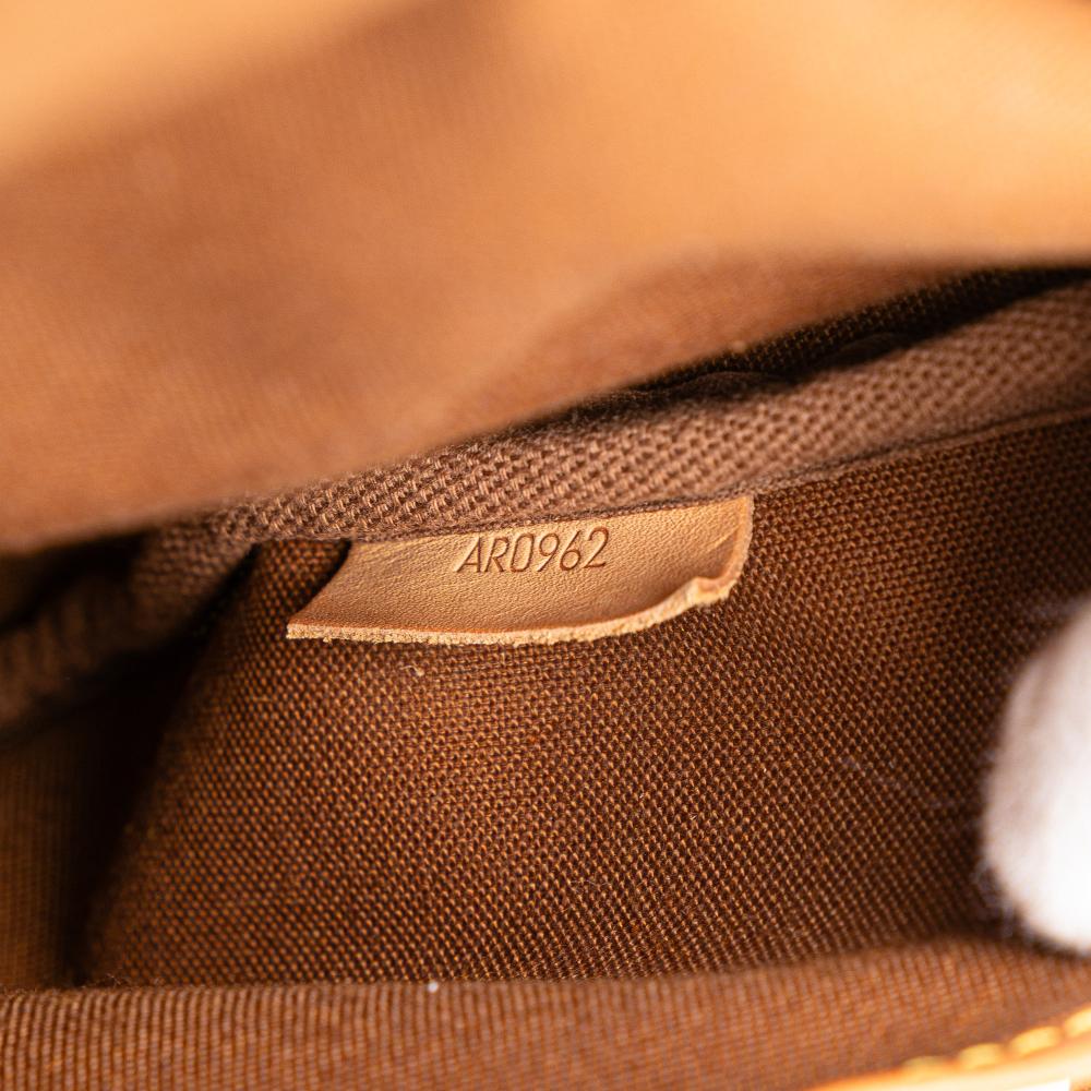 Louis Vuitton B Louis Vuitton Brown Monogram Canvas Canvas Monogram Saumur 30 France