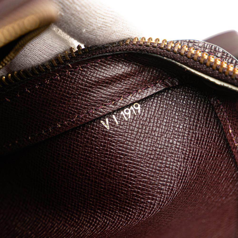 Louis Vuitton B Louis Vuitton Red Bordeaux Taiga Leather Leather Taiga Pochette Baikal France