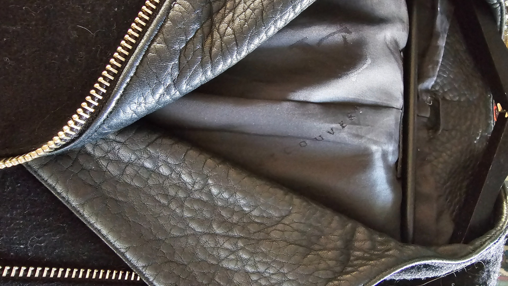 Vent couvert Two-material perfecto