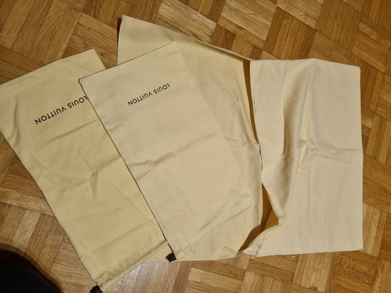Louis Vuitton Sacs à poussière et à chaussures