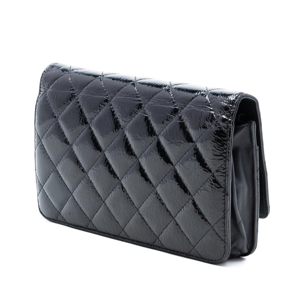 Chanel B Chanel Black Calf Leather CC Quilted Shiny Aged skin Wallet On Chain Italy