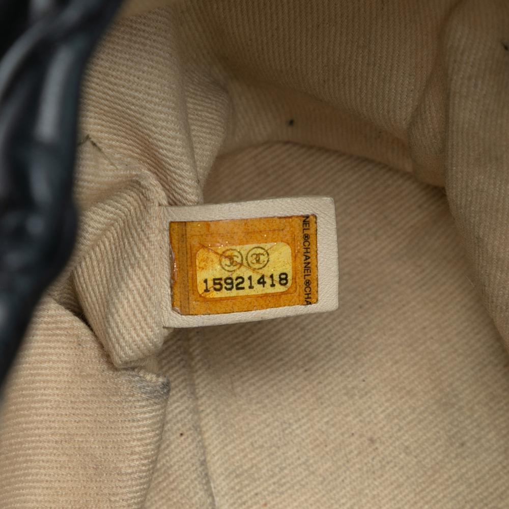 Chanel B Chanel Black Calf Leather Large Aged skin Chic Quilt Flap Italy