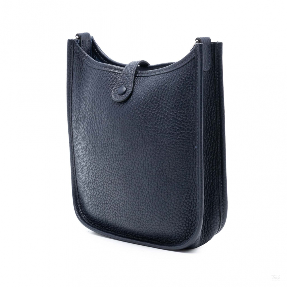 Hermès Evelyne 16 TPM Taurillon Clemence Leather Amazone Hobo Crossbody Bleu Nuit