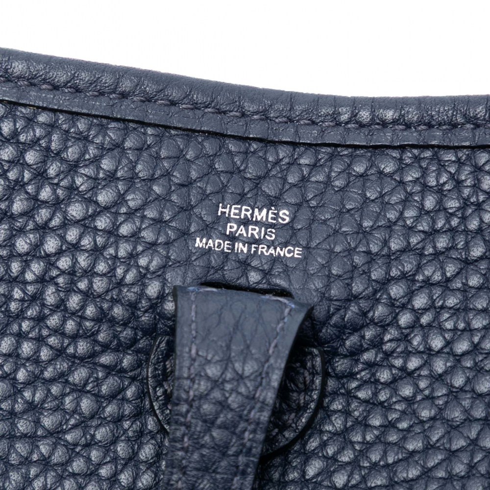 Hermès Evelyne 16 TPM Taurillon Clemence Leather Amazone Hobo Crossbody Bleu Nuit