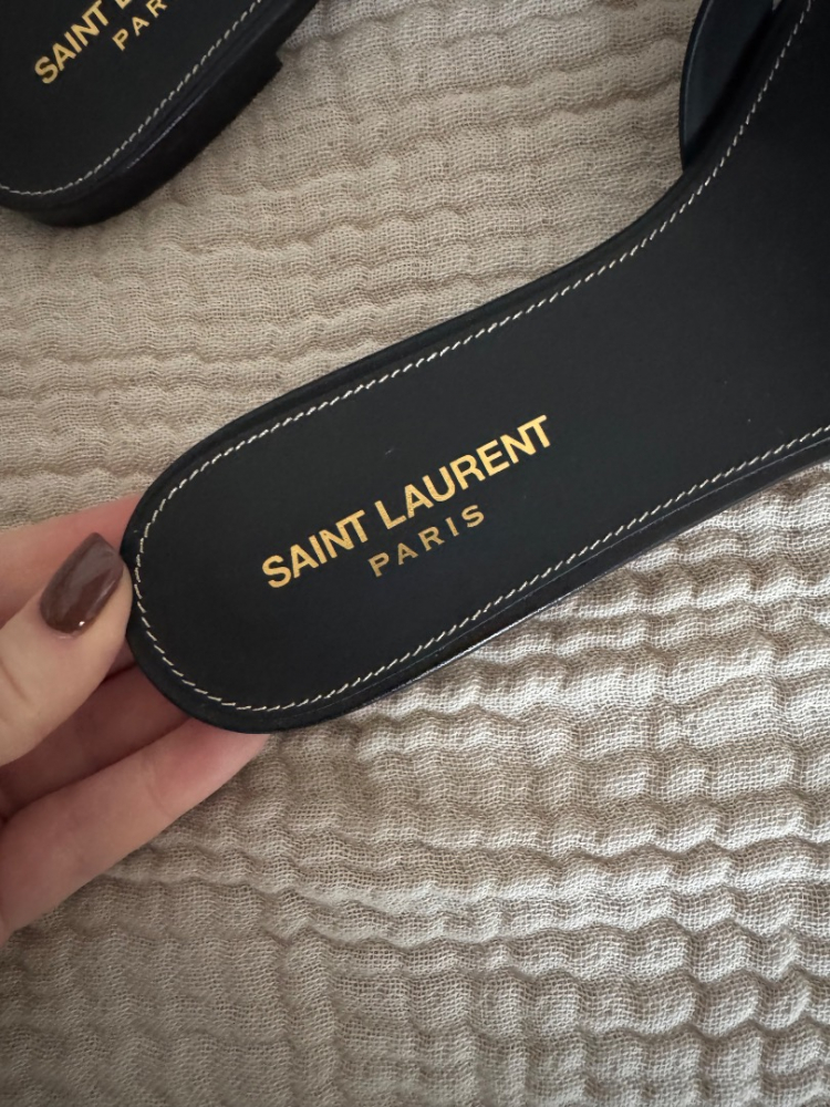 Saint Laurent Tribut