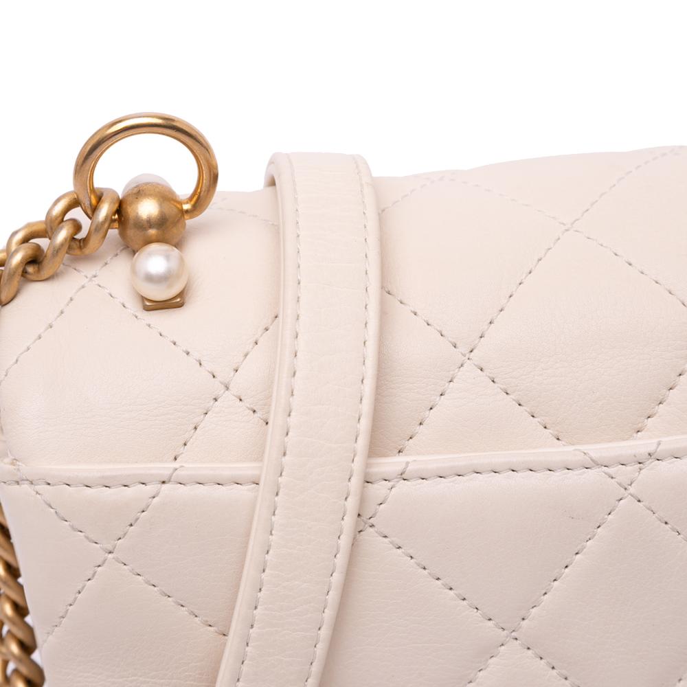 Chanel AB Chanel White Ivory Calf Leather Small Quilted skin Pearl CC Accordion Flap Italy