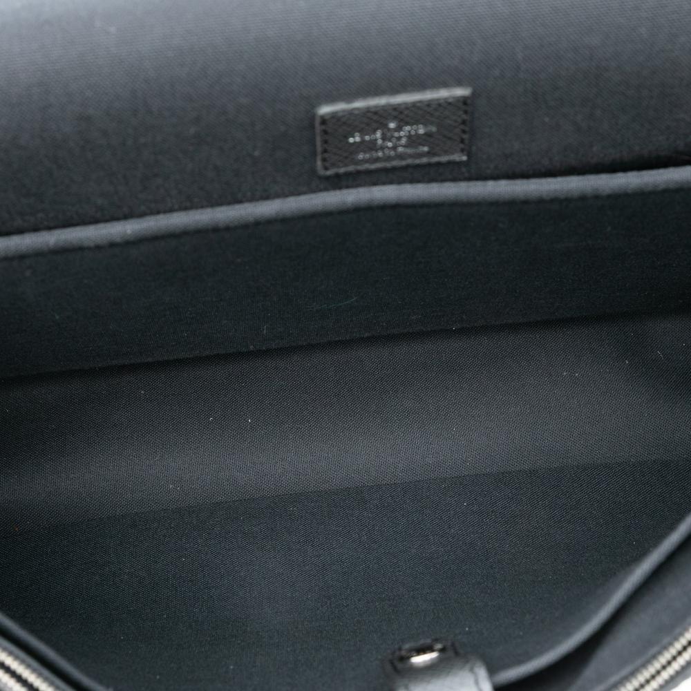 Louis Vuitton B Louis Vuitton Black Taiga Leather Leather Taiga Anton Briefcase France