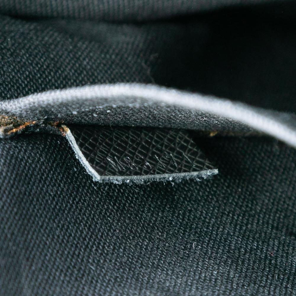 Louis Vuitton B Louis Vuitton Black Taiga Leather Leather Taiga Anton Briefcase France