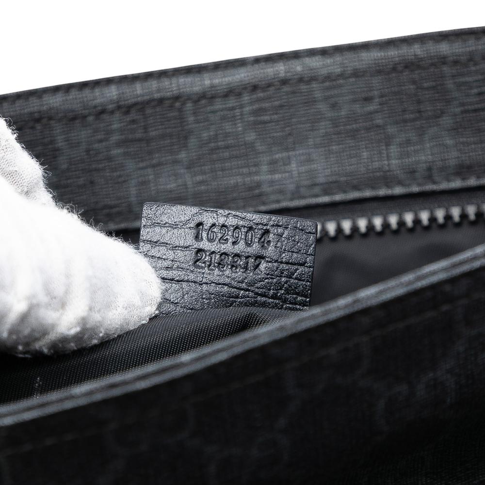 Gucci AB Gucci Black Coated Canvas Fabric GG Supreme Crossbody Italy