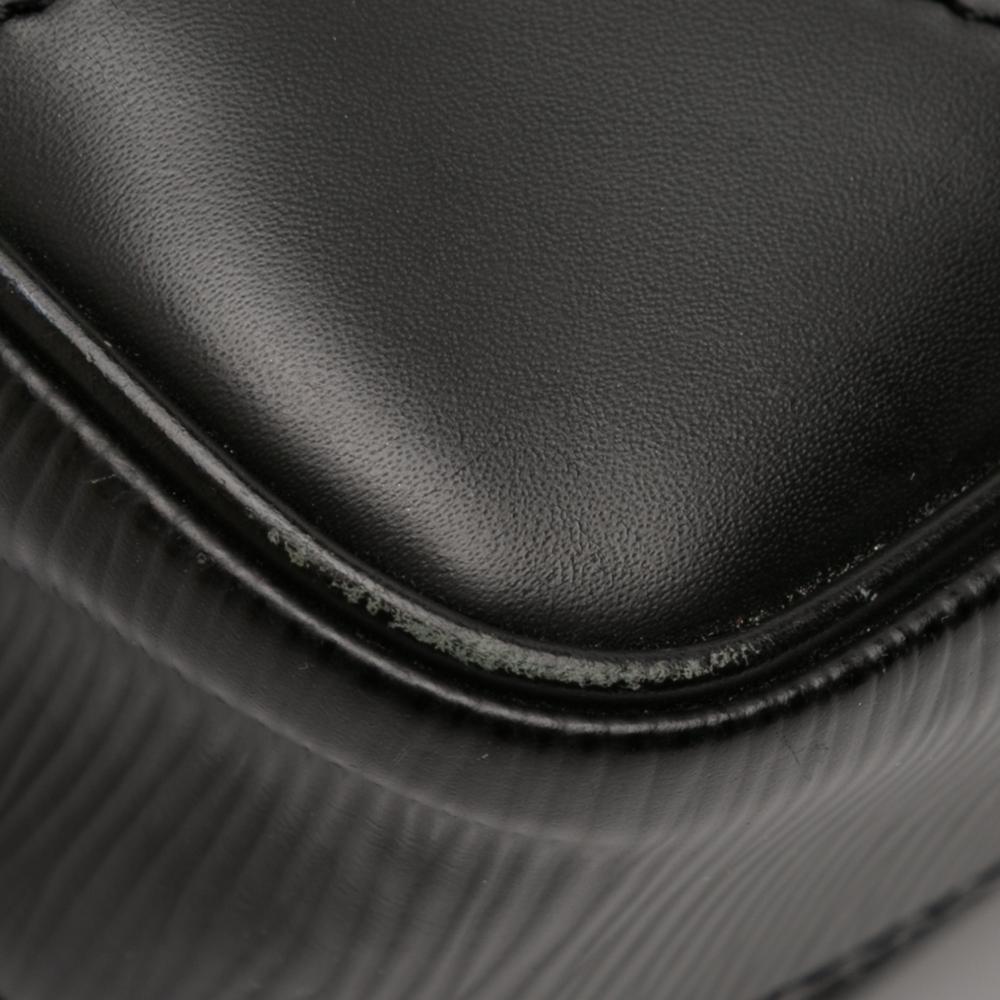 Louis Vuitton B Louis Vuitton Black Epi Leather Leather Epi Segur MM France