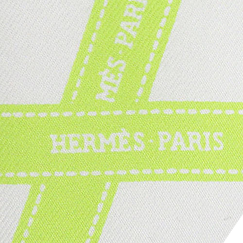 Hermès B Hermès White with Green Light Green Silk Fabric Bolduc Scarf 45 France