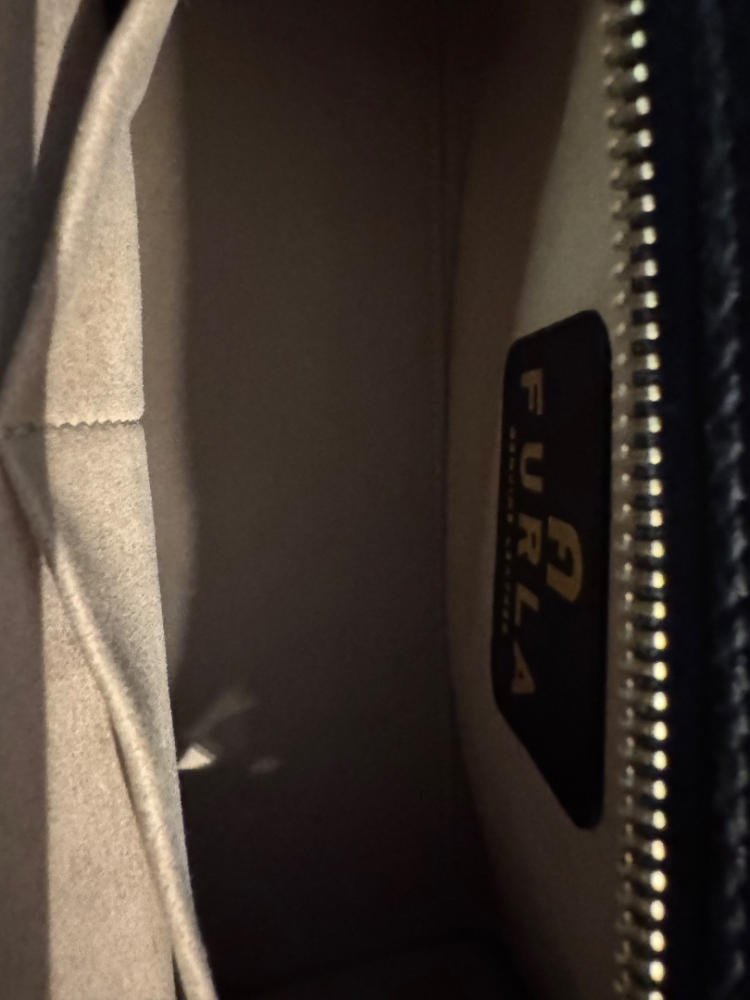 Furla Grand sac à main avec bandoulière réglable et amovible