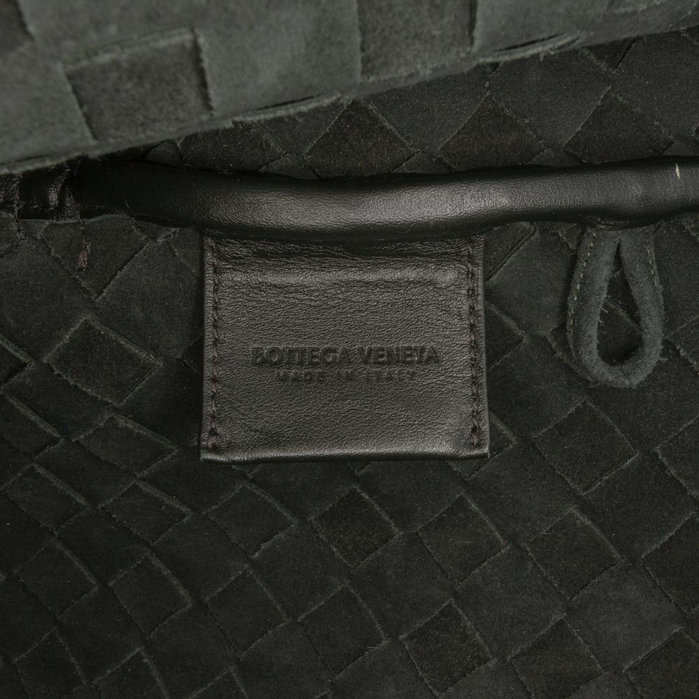 Bottega Veneta AB Bottega Veneta Black Calf Leather Intrecciato Zip Tote Italy