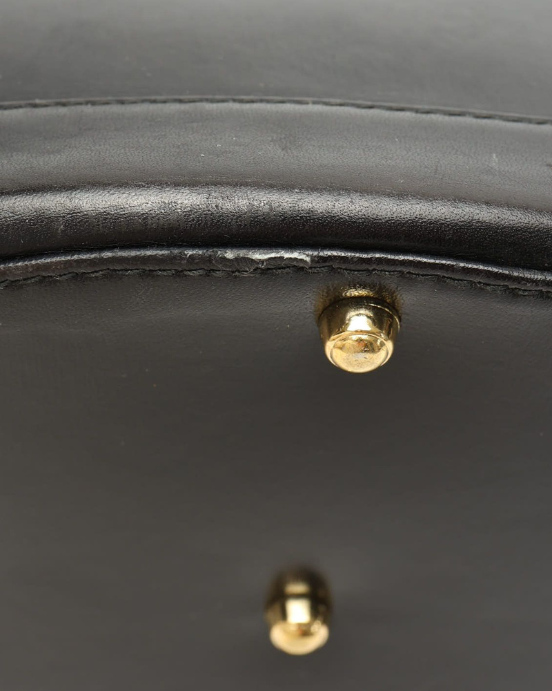 Gucci Vintage Leather Drawstring Bucket Bag