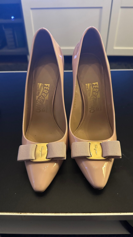 Ferragamo Pumps