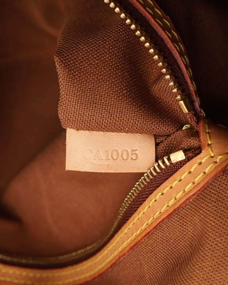 Louis Vuitton Monogram Batignolles Horizontal Tote Bag