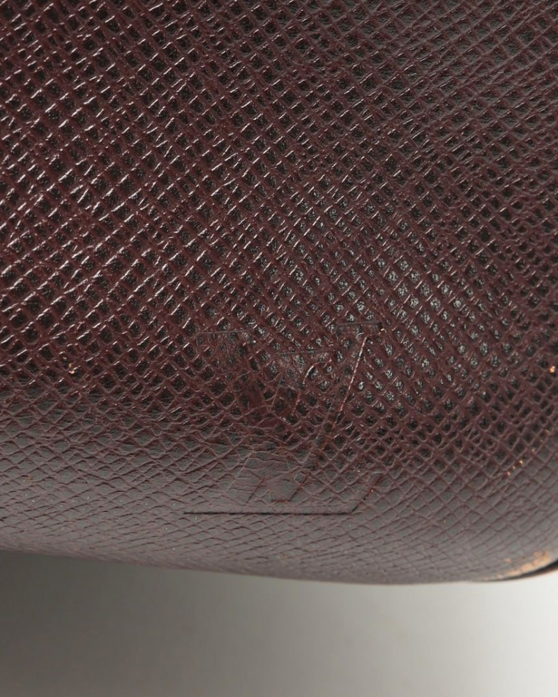 Louis Vuitton Taiga Kendall PM Weekend Bag