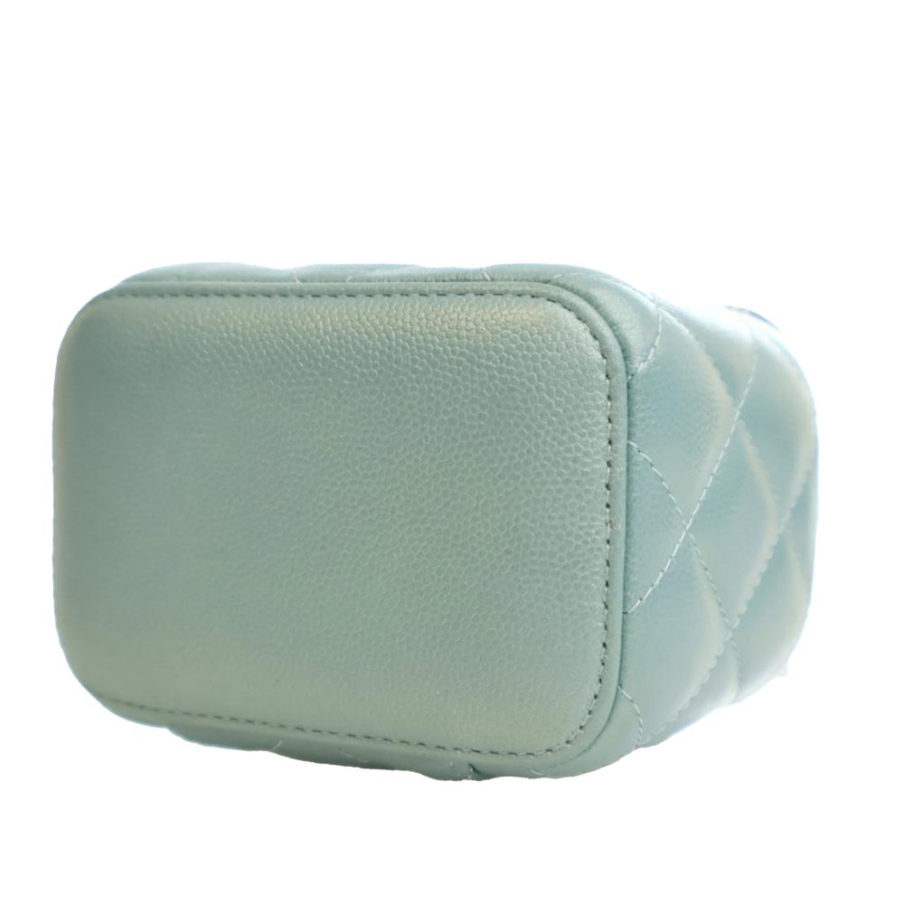 Chanel Green Mini Quilted Iridescent Caviar Pearl On Top Vanity Case With Chain Italy