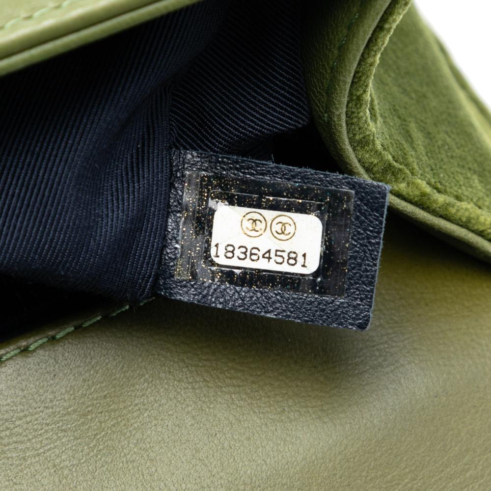 Chanel B Chanel Green Olive Green Tweed Fabric Old Medium and Velvet Boy Flap Italy