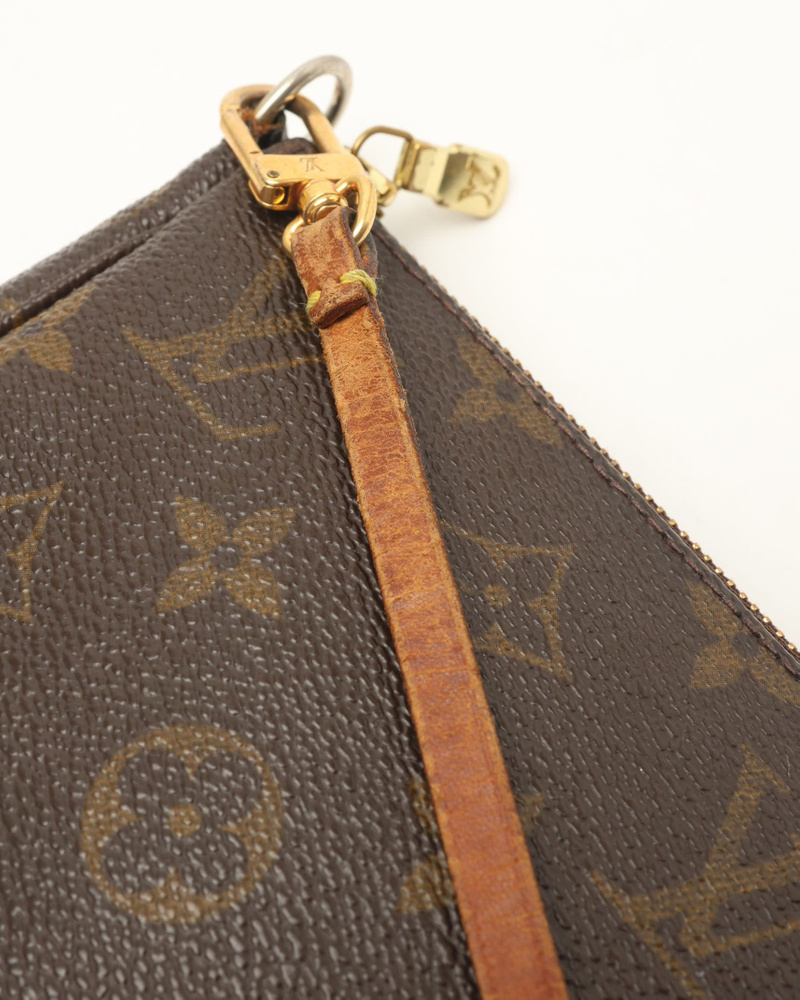 Louis Vuitton Monogram Pochette Accessoires Bag