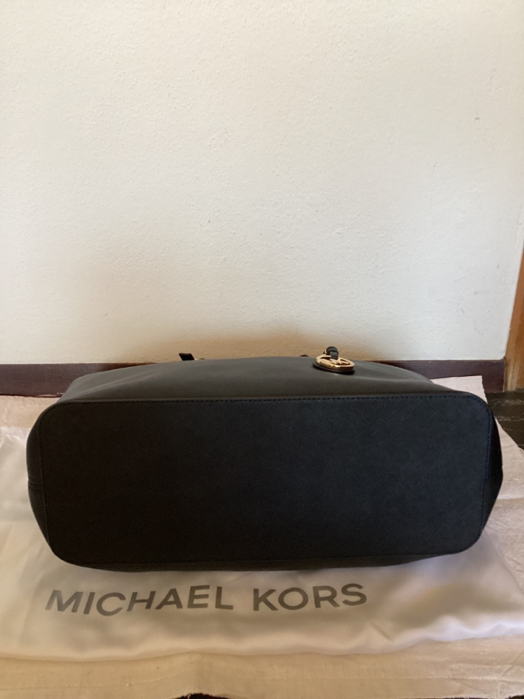 Michael Kors Jet Set Travel