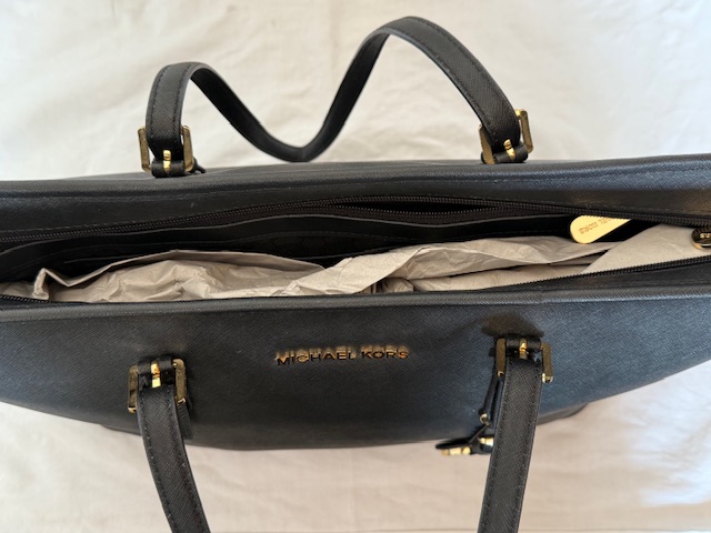 Michael Kors Jet Set Travel