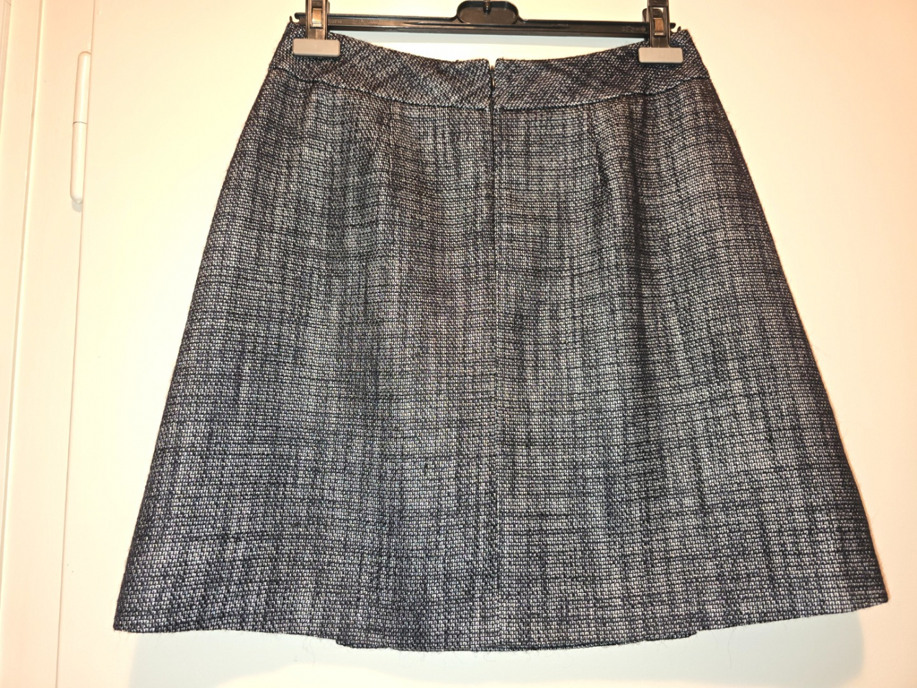 BCBG Max Azria Elegant preppy skirt - luxury feminine