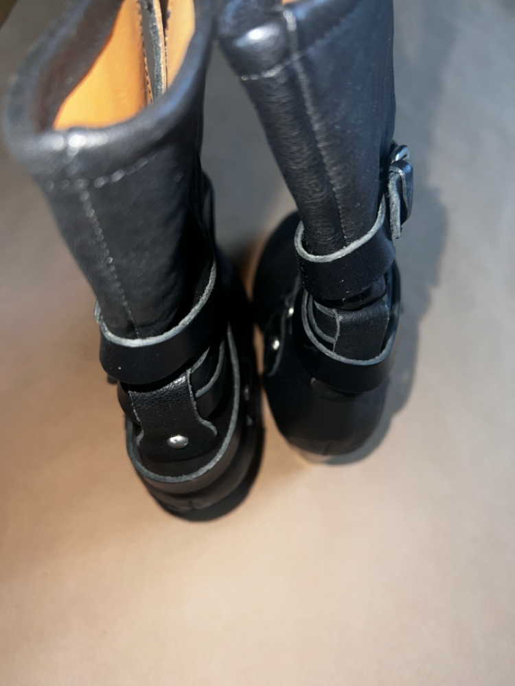 Navyboot Lederstiefeletten mit Riemen und Schnallen