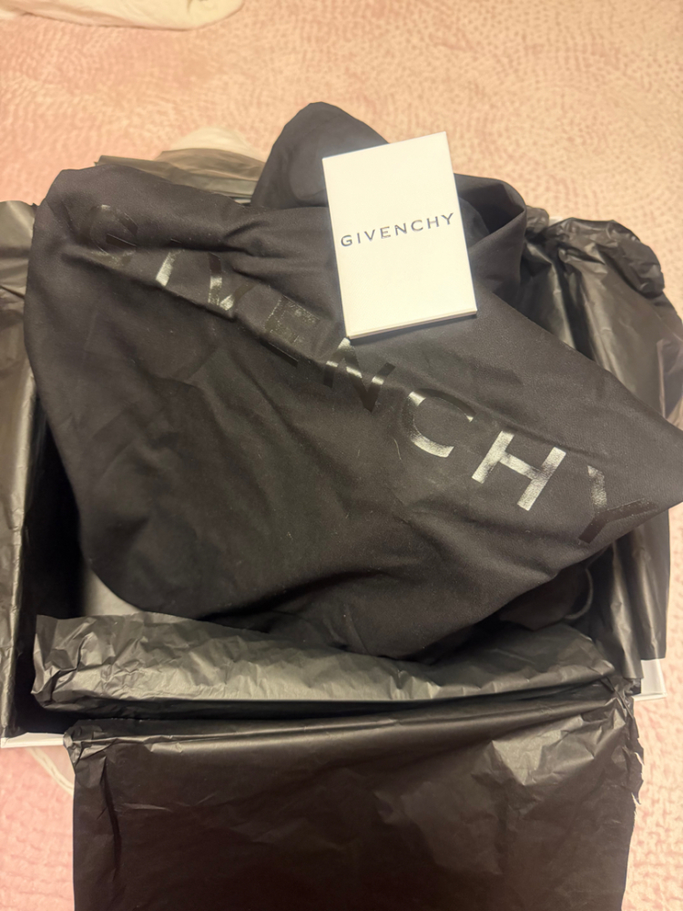 Givenchy Bottes '4G Buckle' pour Femmes