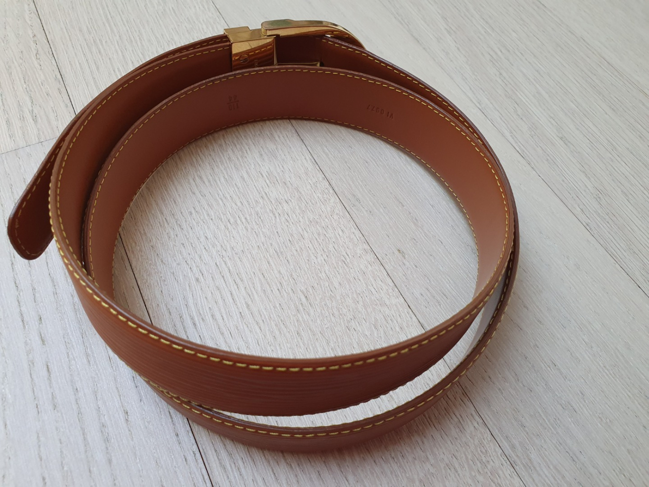 Louis Vuitton Kamelfarbenes Episleder