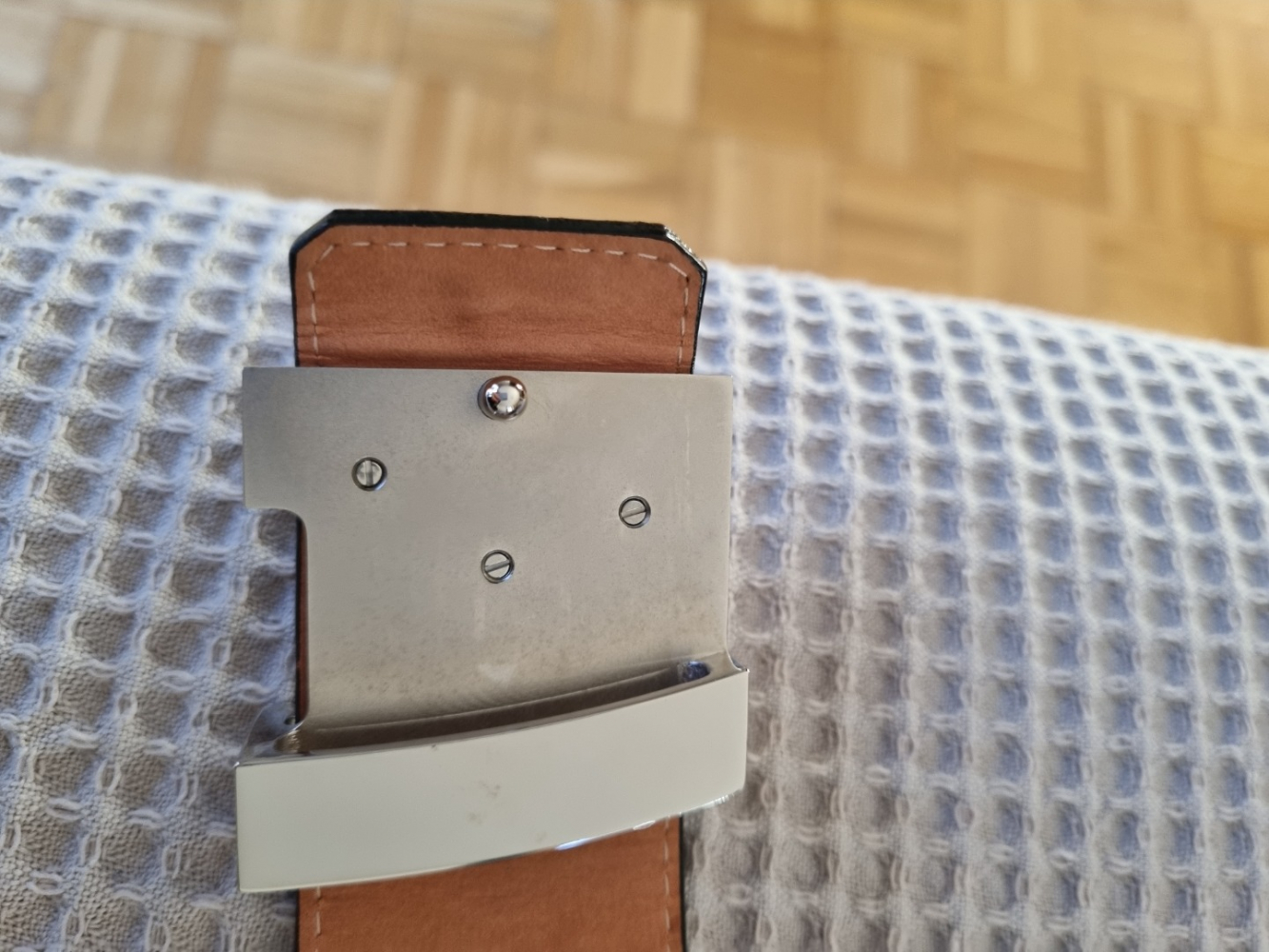 Louis Vuitton Initiales patent black leather belt