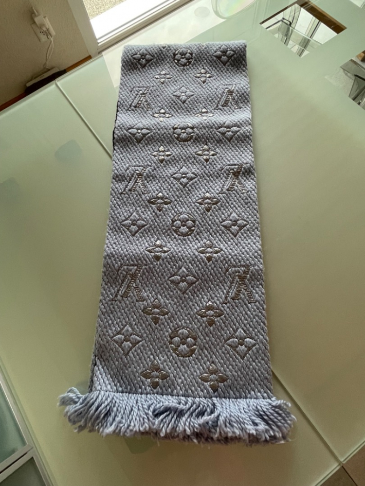 Louis Vuitton LV Logomania blue scarf