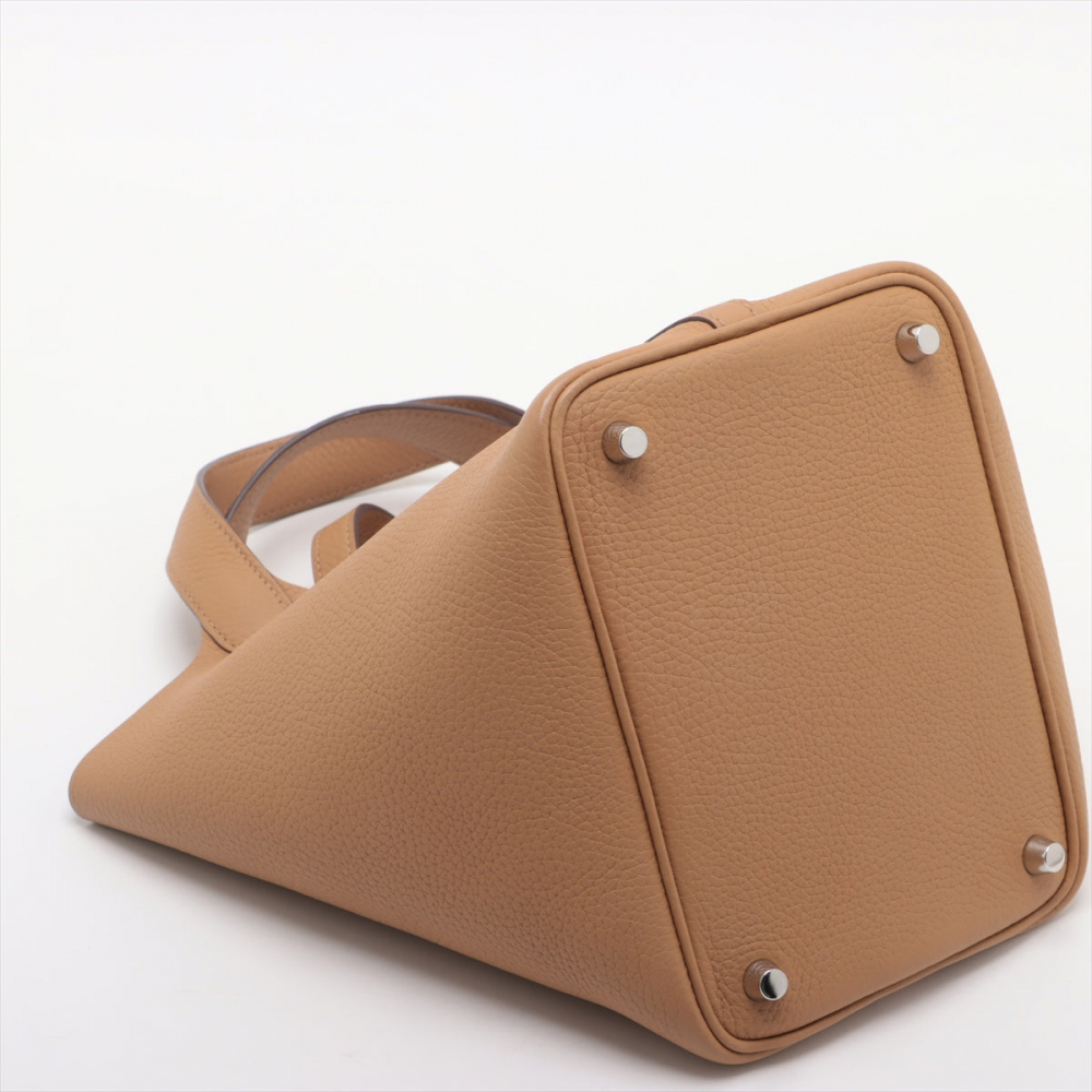 Hermès Picotin 18 Taurillon Clemence Leather Lock Bucket Handbag Biscuit