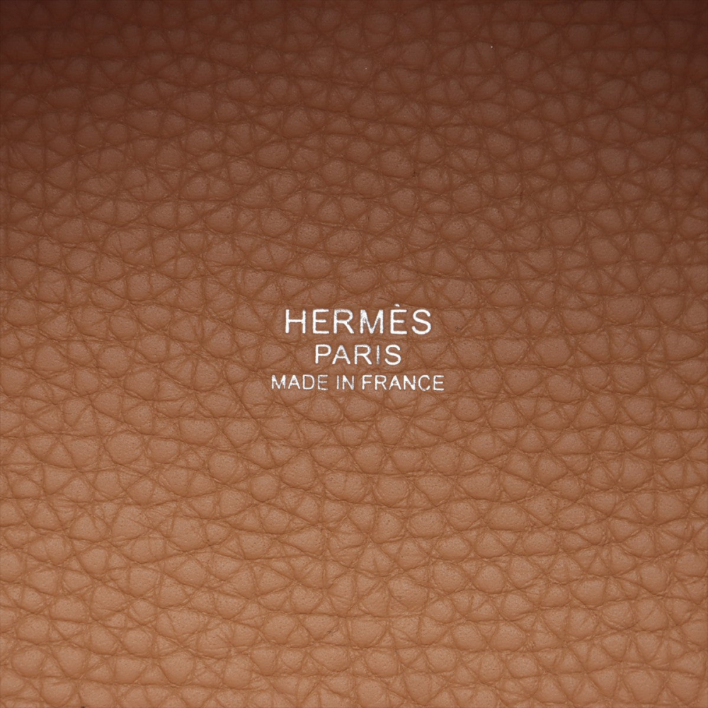 Hermès Picotin 18 Taurillon Clemence Leather Lock Bucket Handbag Biscuit
