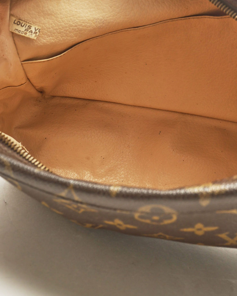 Louis Vuitton Monogram Trousse Toilette 28