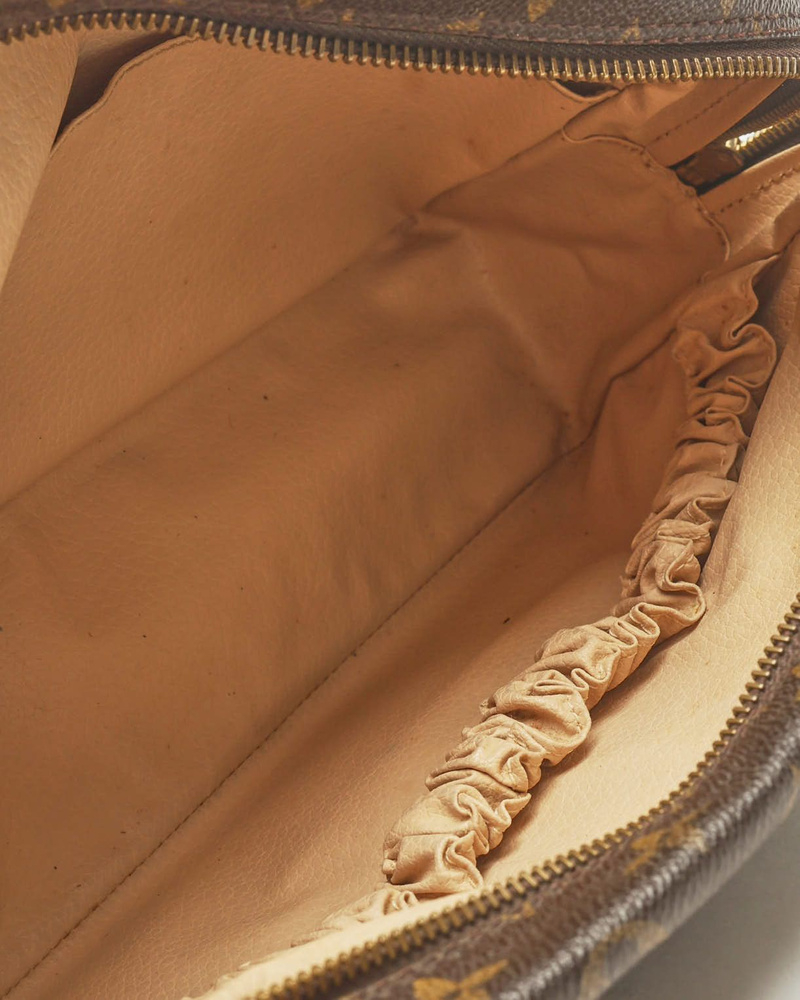 Louis Vuitton Monogram Trousse Toilette 28